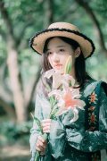 发现自己老婆和别的男人暧昧了怎么办
