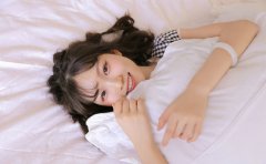 两个朋友互换麦子